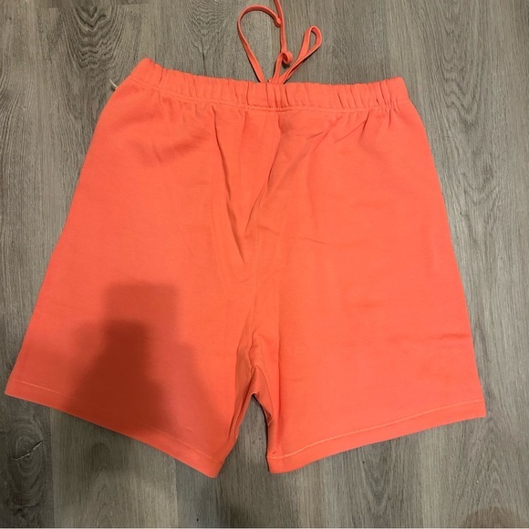 Fear of God Essentials Shorts 'Coral' Mens Size XL - Picture 11 of 14